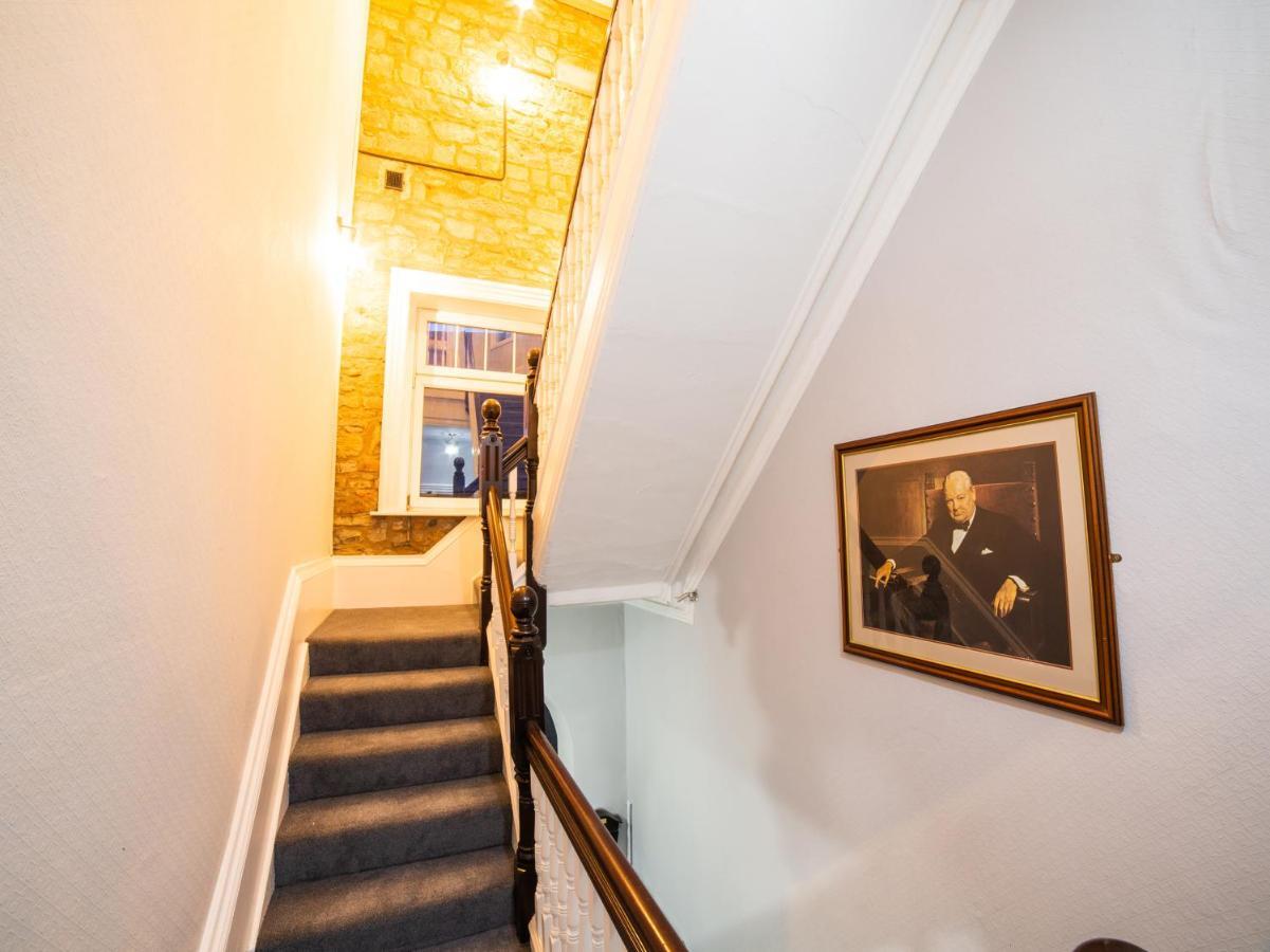 Churchill'S Hotel Wombwell Exterior foto